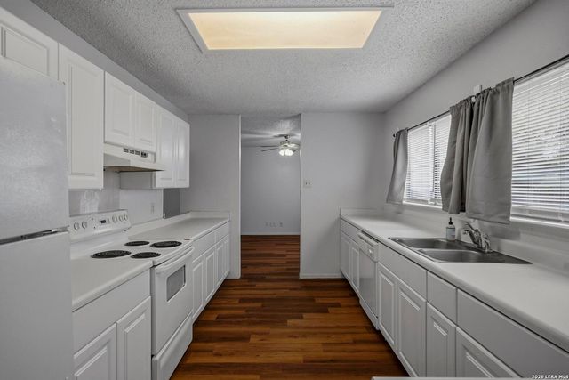 7554 FOSS MDWS, San Antonio, TX 78244