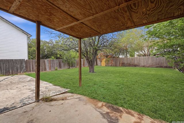 7554 FOSS MDWS, San Antonio, TX 78244