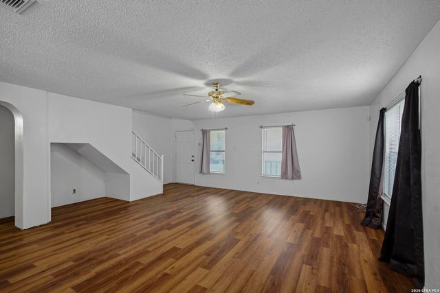 7554 FOSS MDWS, San Antonio, TX 78244