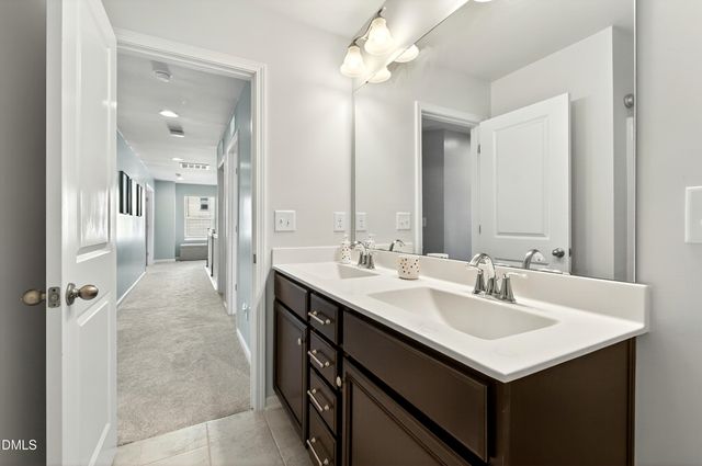 3413 Longleaf Estates Drive, Raleigh, NC 27616