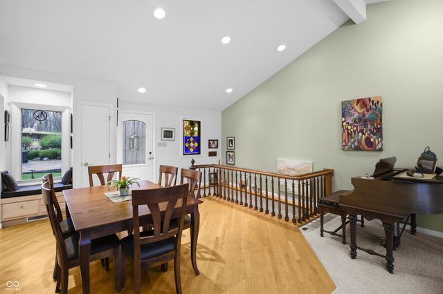 301 Flatrock Drive, Columbus, IN 47201