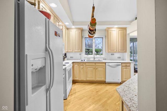 301 Flatrock Drive, Columbus, IN 47201