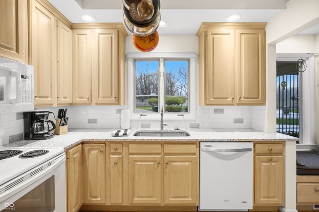 301 Flatrock Drive, Columbus, IN 47201