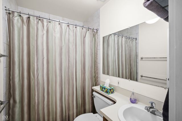 301 Flatrock Drive, Columbus, IN 47201