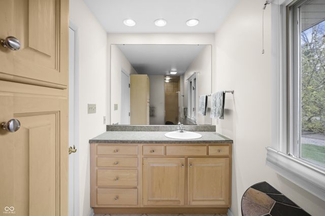 301 Flatrock Drive, Columbus, IN 47201