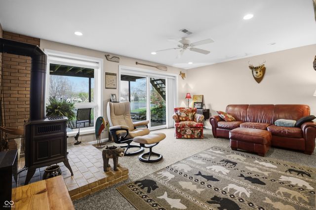 301 Flatrock Drive, Columbus, IN 47201