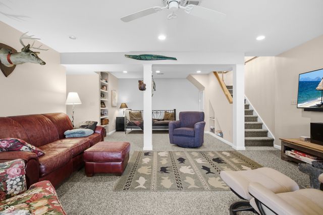 301 Flatrock Drive, Columbus, IN 47201