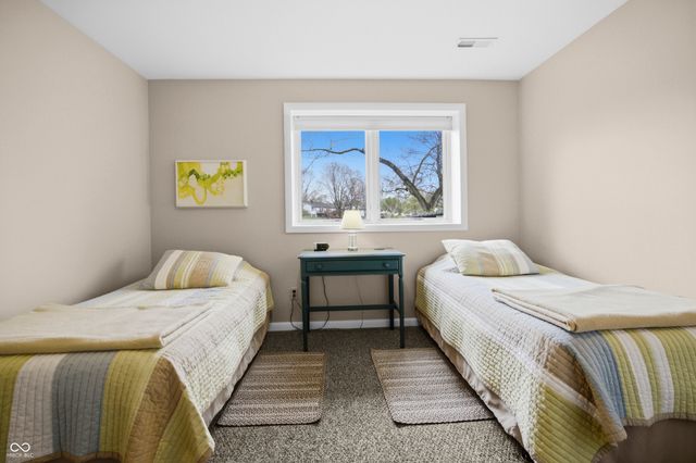 301 Flatrock Drive, Columbus, IN 47201