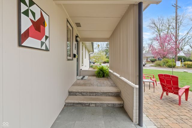 301 Flatrock Drive, Columbus, IN 47201