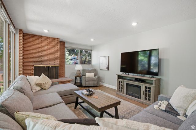 2915 E LA JOYA DR, Holladay, UT 84124
