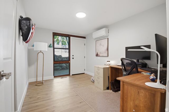 2915 E LA JOYA DR, Holladay, UT 84124