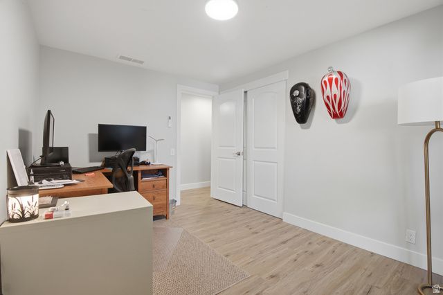 2915 E LA JOYA DR, Holladay, UT 84124