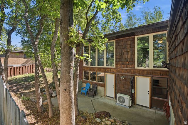 2915 E LA JOYA DR, Holladay, UT 84124