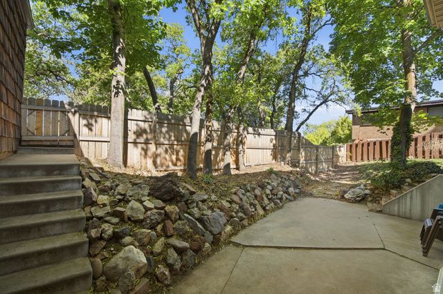 2915 E LA JOYA DR, Holladay, UT 84124