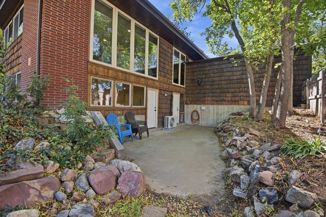 2915 E LA JOYA DR, Holladay, UT 84124