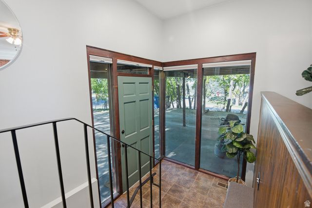 2915 E LA JOYA DR, Holladay, UT 84124