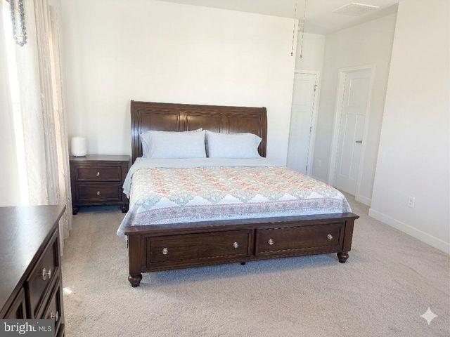 11416 WILLOW GREEN CIR, Manassas, VA 20109