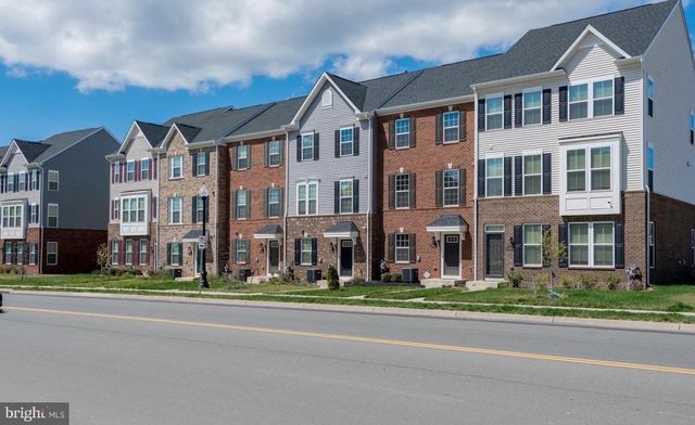 11416 WILLOW GREEN CIR, Manassas, VA 20109