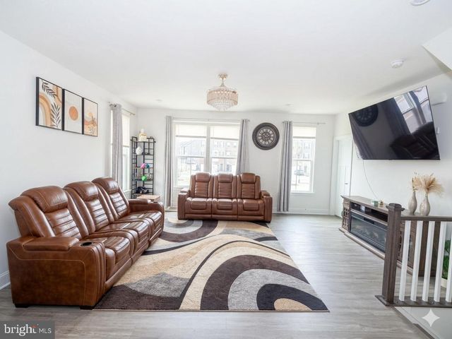 11416 WILLOW GREEN CIR, Manassas, VA 20109