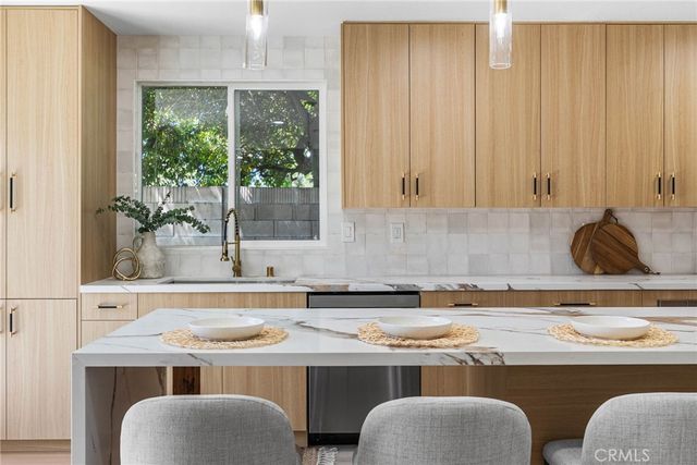 3375 Fuchsia Street, Costa Mesa, CA 92626