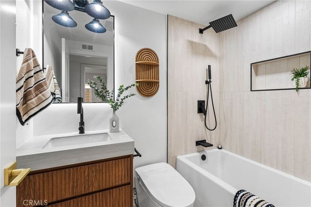 3375 Fuchsia Street, Costa Mesa, CA 92626