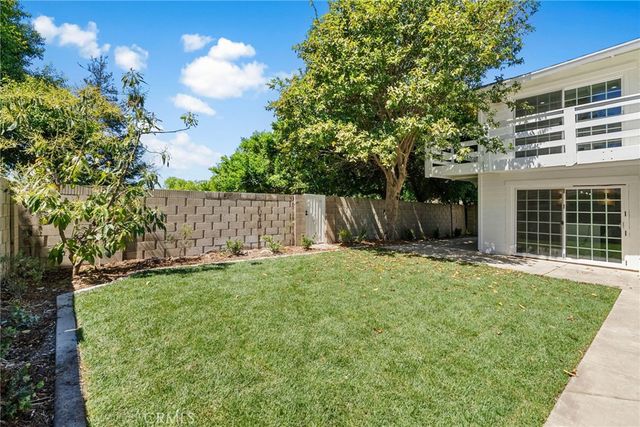 3375 Fuchsia Street, Costa Mesa, CA 92626