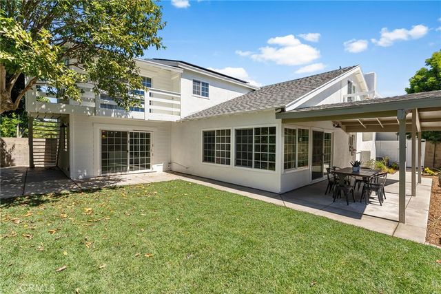 3375 Fuchsia Street, Costa Mesa, CA 92626