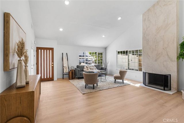 3375 Fuchsia Street, Costa Mesa, CA 92626