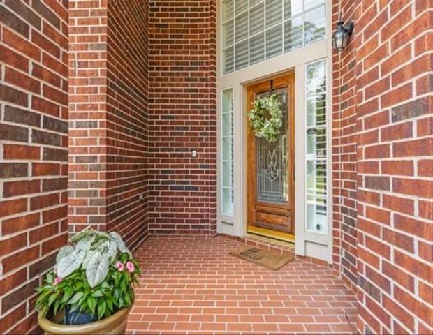 422 Spring Lakes Drive NE, Spring, TX 77373