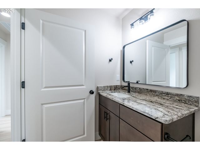 4435 KNOTTY PINE Ct, Sweet Home, OR 97386