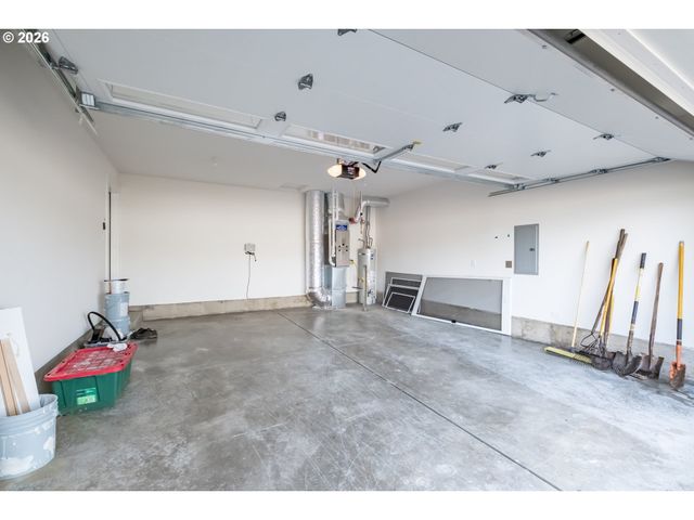 4435 KNOTTY PINE Ct, Sweet Home, OR 97386