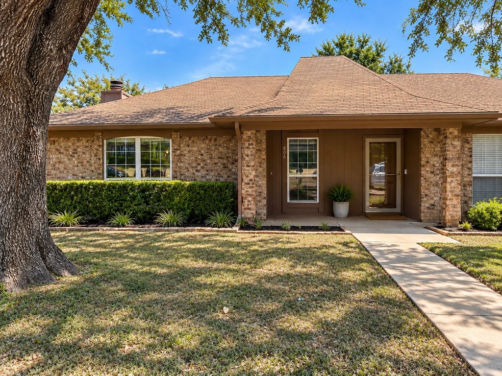 806 Blessing Creek Drive, Euless, TX 76039 — photo 2