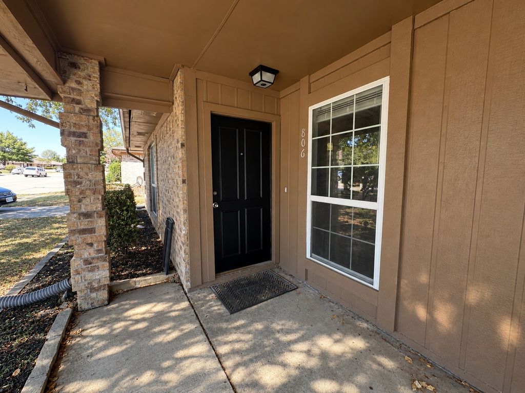 806 Blessing Creek Drive, Euless, TX 76039 — photo 3