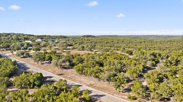 1220 Overland Stage RD, Dripping Springs, TX 78620