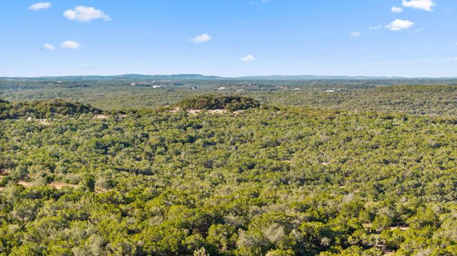 1220 Overland Stage RD, Dripping Springs, TX 78620