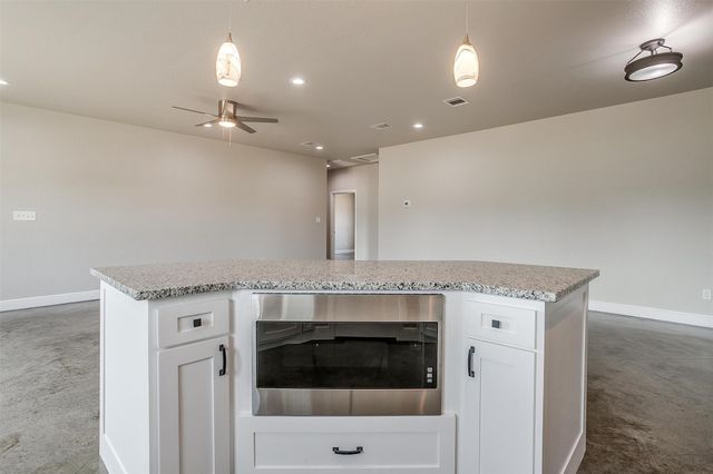 20B Frost Lane 20B, Mineral Wells, TX 76067