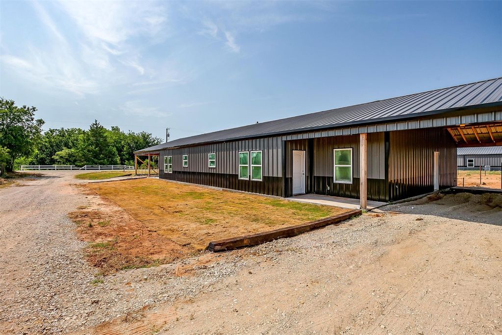 20B Frost Lane 20B, Mineral Wells, TX 76067
