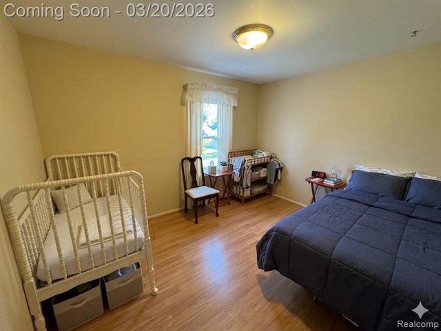 5045 Forestdale Drive, West Bloomfield, MI 48322