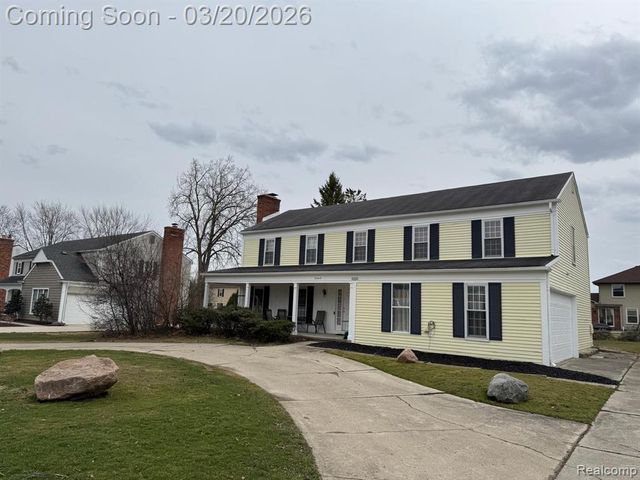 5045 Forestdale Drive, West Bloomfield, MI 48322