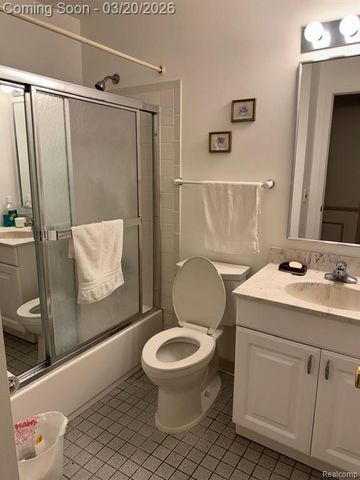 5045 Forestdale Drive, West Bloomfield, MI 48322