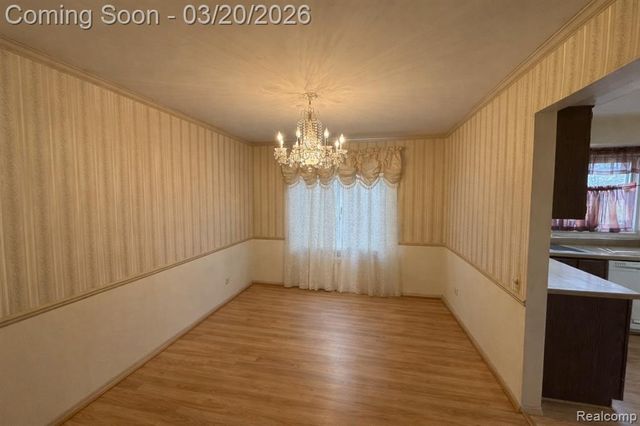 5045 Forestdale Drive, West Bloomfield, MI 48322