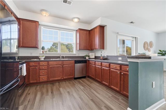 5201 Nuthall Dr Unit 301, Virginia Beach, VA 23455