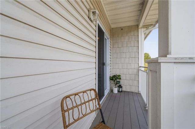 5201 Nuthall Dr Unit 301, Virginia Beach, VA 23455