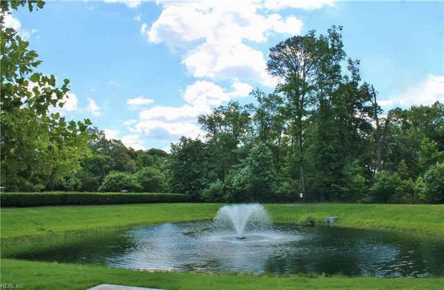 5201 Nuthall Dr Unit 301, Virginia Beach, VA 23455