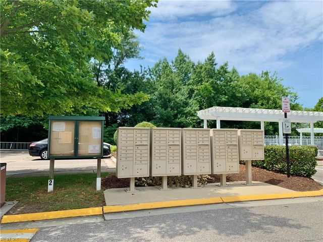 5201 Nuthall Dr Unit 301, Virginia Beach, VA 23455