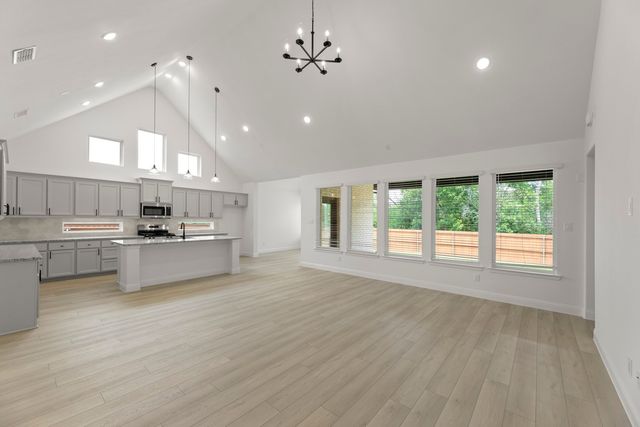 3809 Maize Avenue, Heartland, TX 75114