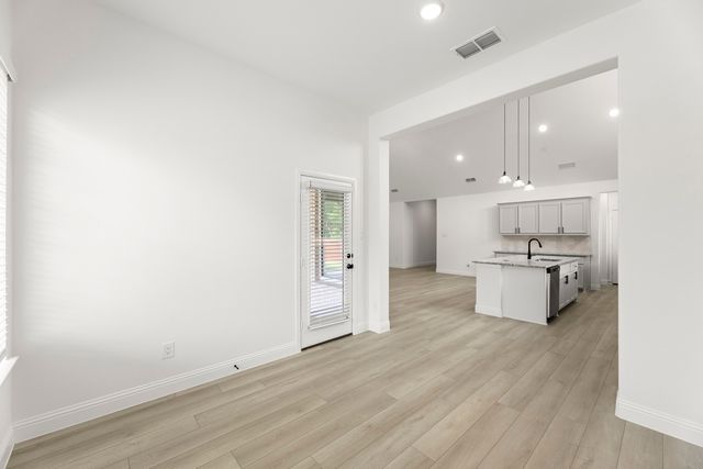 3809 Maize Avenue, Heartland, TX 75114