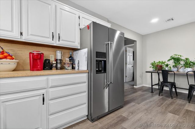 5209 Nowata Road B203, Bartlesville, OK 74006