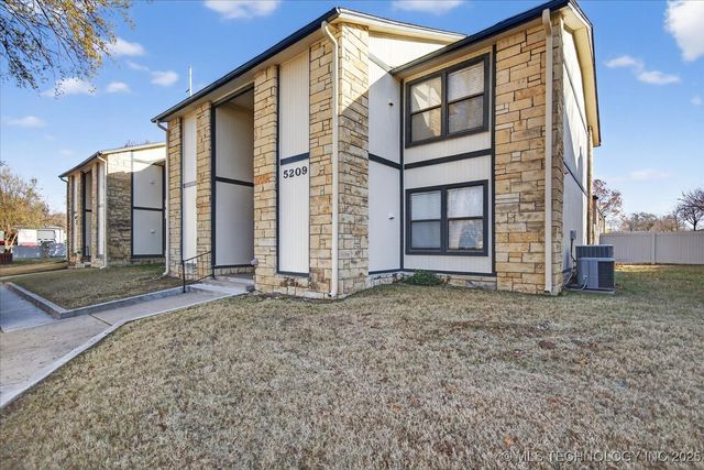 5209 Nowata Road B203, Bartlesville, OK 74006