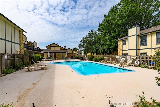 5209 Nowata Road B203, Bartlesville, OK 74006